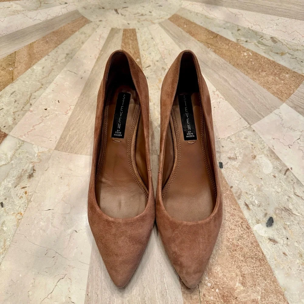 Brown Suede Women's Kitten Heels 7.5 - Picture 2 of 6